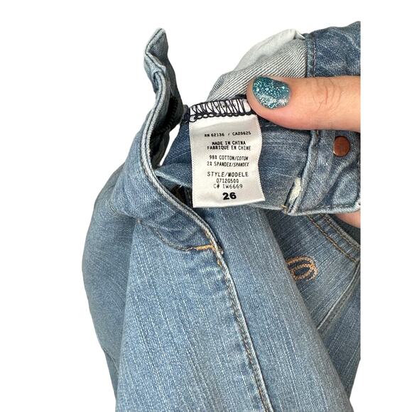 Guess Jeans Skirt Denim Light Wash Flared Hem Initial Detail Womens - Picture 5 of 5